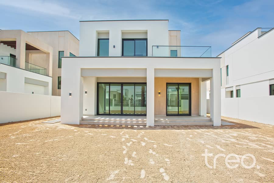 Exclusive Location | Large Plot | Single Row Exclusive Location | Large Plot | Single Row