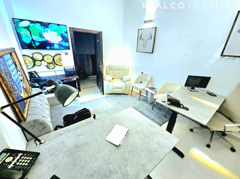 Офис в Шейх Зайед Роуд，Аль Манара Билдинг, 50000 AED - 11935649