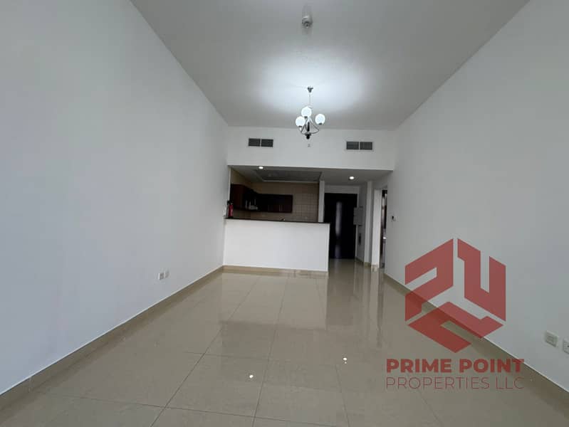 10 46abf161-cff4-4e29-9dd5-9090a559b457. jpg