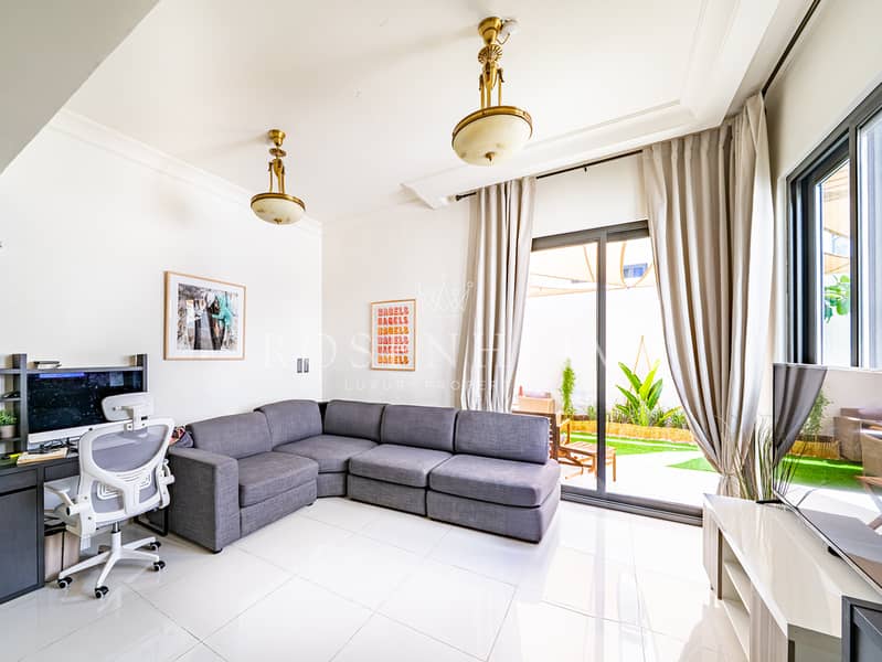 Exclusive | Furnished | Type R2EM | Closed Kitchen Exclusive | Furnished | Type R2EM | Closed Kitchen