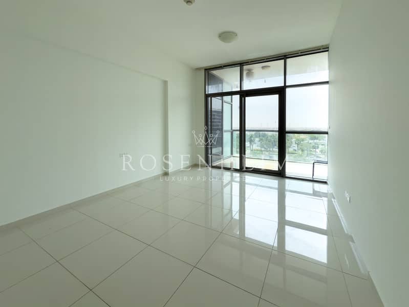 Price Drop | Vacant | Unfurnished |Spacious Studio Price Drop | Vacant | Unfurnished |Spacious Studio