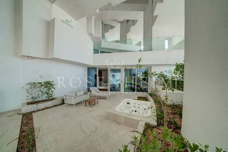 1 Bedroom Flat for Sale in Jumeirah Village Circle (JVC), Dubai - Exclusive | Huge Layout | Skyline View | Mid Floor