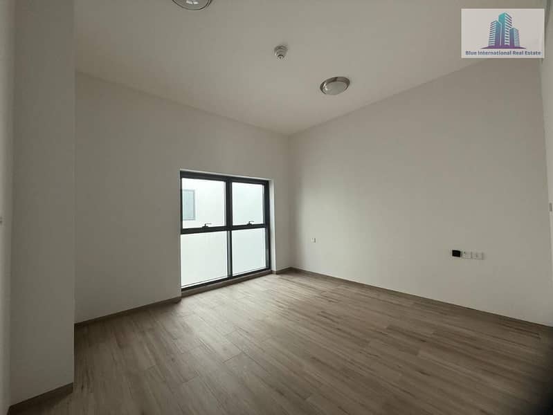 26 ccfac64c-1e76-49d8-93d7-c0ef636febb9. jpg