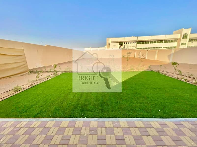 16 Spacious 5 Bedroom Villa in Al Bateen