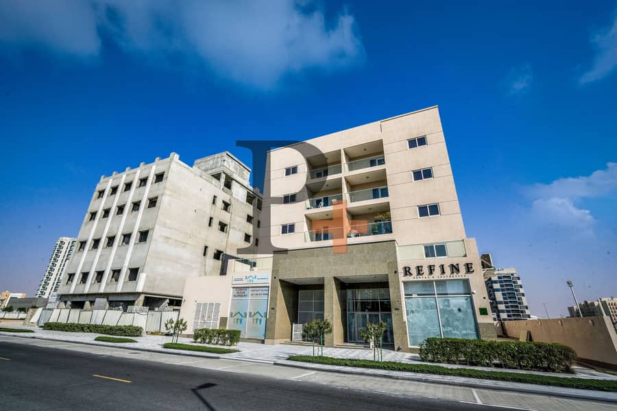 Spacious 3BHK with Balcony and 4 Baths in Majan