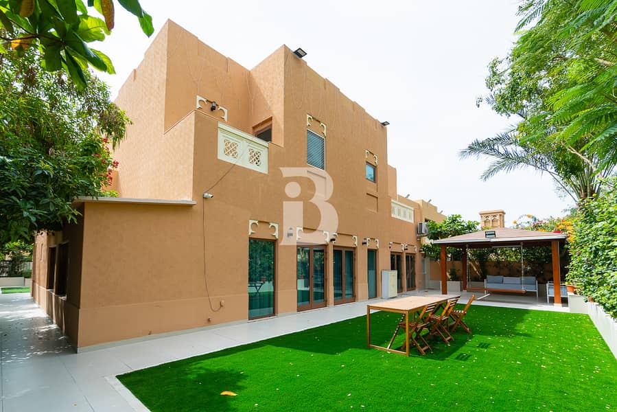 Exclusive: 6BR with Movie room | Maids | Driver