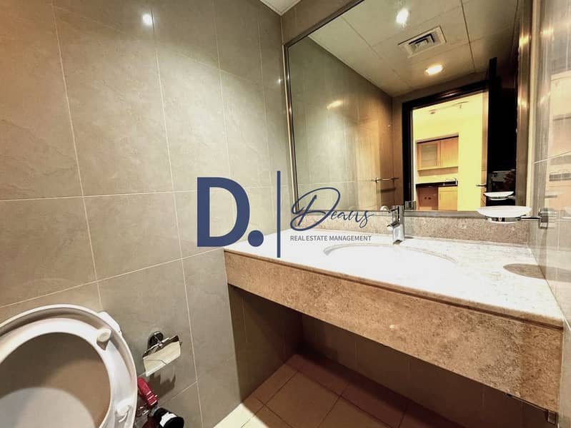 10 2eb9dbed-e9d2-4d25-a46d-1511ed4e5196. jpg