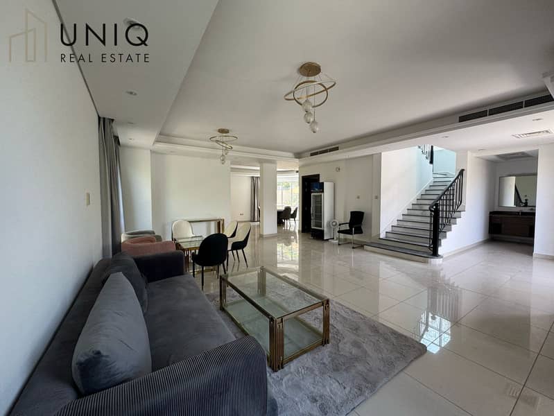 5 Living Area 3. jpeg