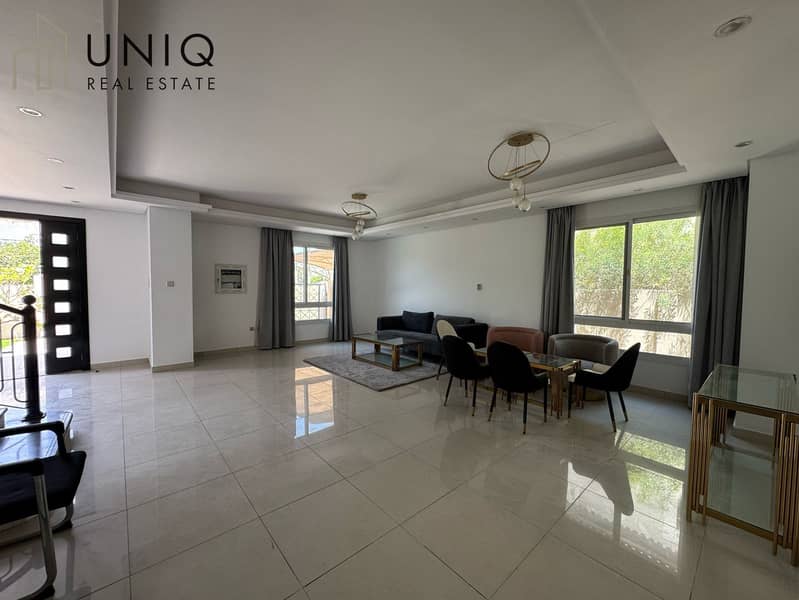6 Living Area 2. jpeg
