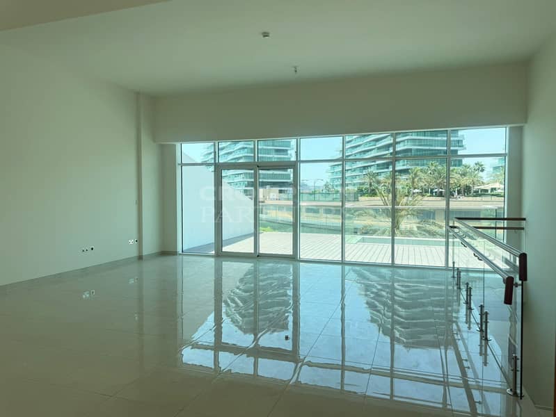 Sea View | Balcony | Duplex | Vacant Now Sea View | Balcony | Duplex | Vacant Now