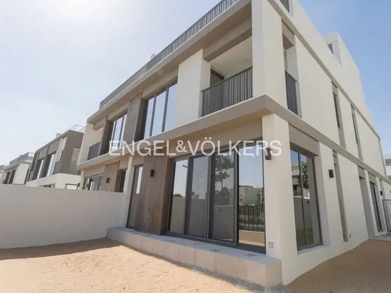Vacant | Near to Lagoon and School | Quiet Setting Vacant | Near to Lagoon and School | Quiet Setting