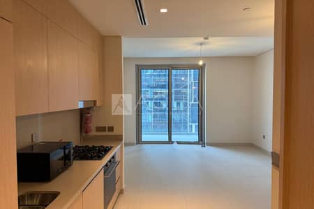 1 Bedroom Flat for Rent in Downtown Dubai, Dubai - Lowest Price | Brand New | Vacant Now