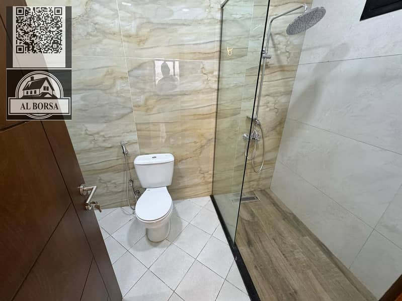 22 7ada3121-d383-4e72-9012-ec42690e47bd. jpg