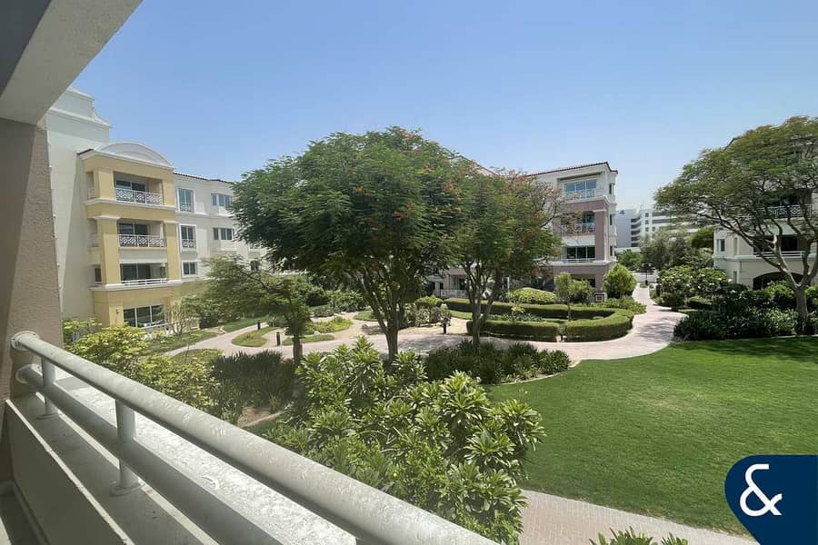 Vacant | Garden Views | Amazing location