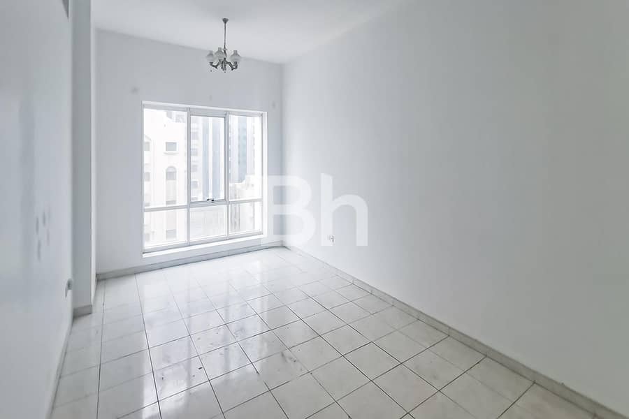 شقة في المجاز 2 غرف 55000 درهم - 11940975 شقة في المجاز 2 غرف 55000 درهم - 11940975