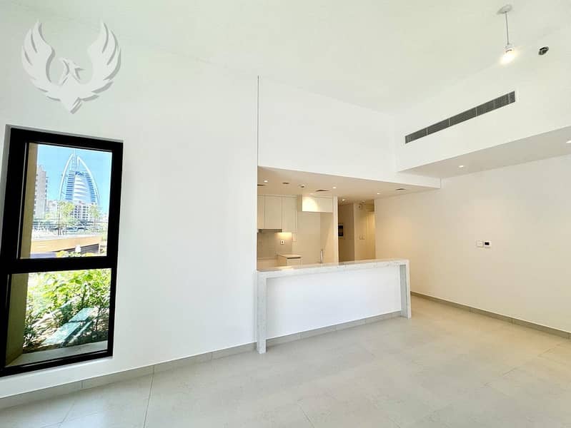 With a private terrace | Vacant | Brand New