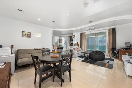 3 Bedroom Flat for Rent in Dubai Marina, Dubai - Spacious 3-Bedroom Apartment with Maids Room