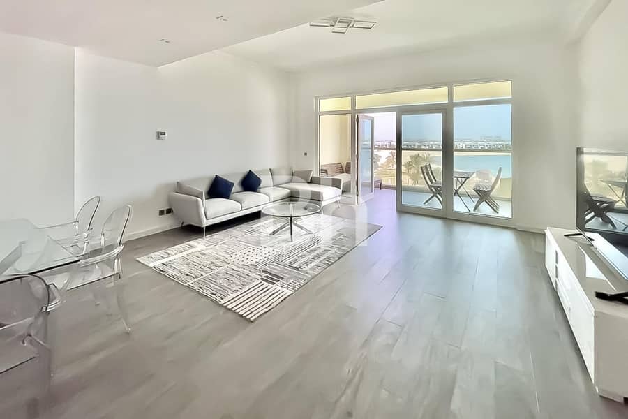Upgraded | Sea View | August Move in
