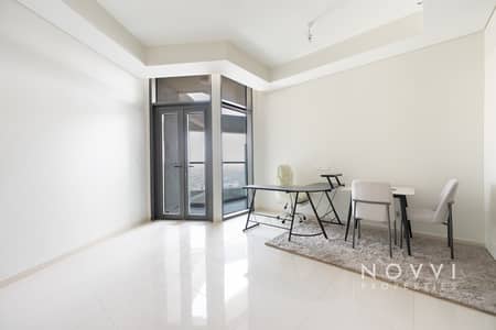 Studio for Rent in Business Bay, Dubai - Balcony | Vacant | Spacious Studio
