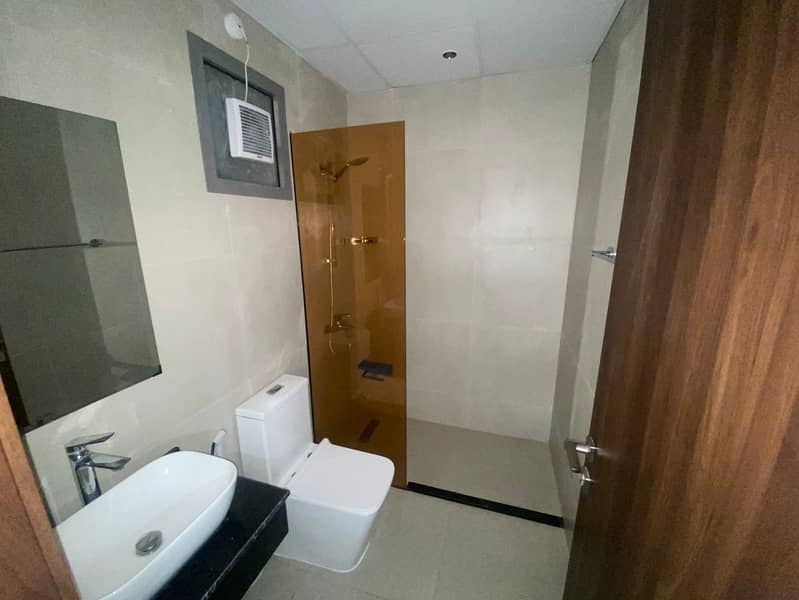 8 ebe9e63a-7586-4feb-8204-5589f927150a. jpg