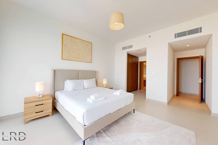 14 LRD-VACATION-HOMES-Canal-Front-Residence-9--06172025_094212. jpg
