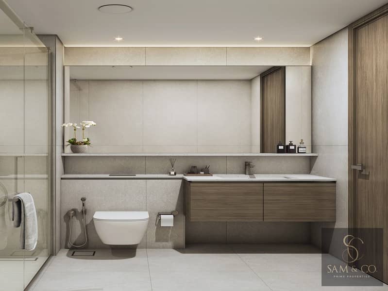 9 Bathroom. jpg