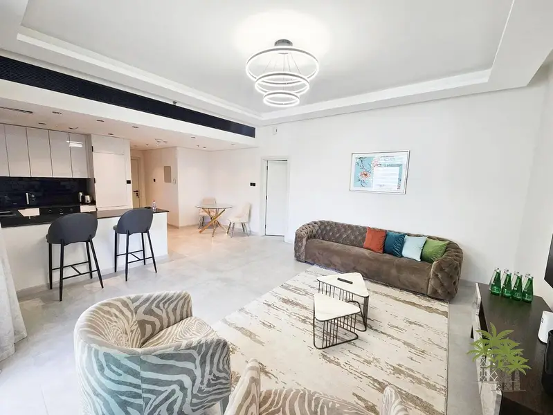 Vacant | Huge 1BR | Burj Khalifa & Canal Views