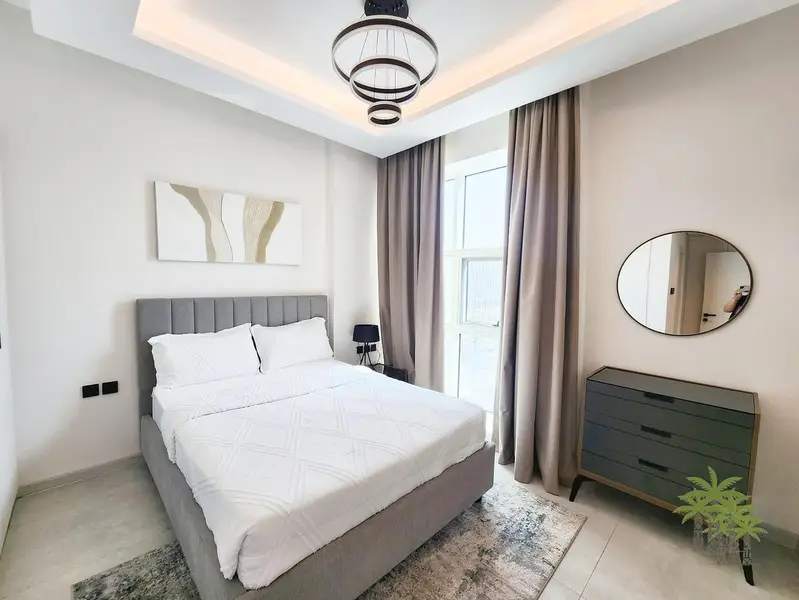 Vacant | Huge 1BR | Burj Khalifa & Canal Views