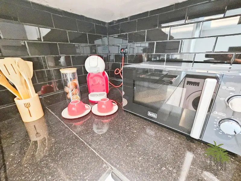 Vacant | Huge 1BR | Burj Khalifa & Canal Views