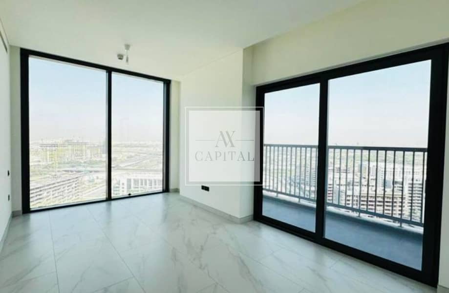 Luxury Living l Stunning 2 BR l Burj Khalifa View