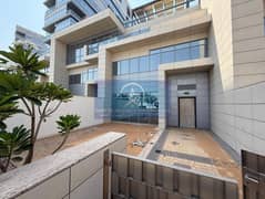 Proper Tawtheeq Townhouse 3bhk With Maids Room ,Balcony, Separate Kitchen 5 Proper Washroom In Al Raha Beach