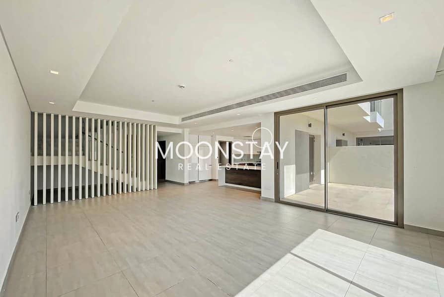 Stunning TH | Double Row | Owner Occupied