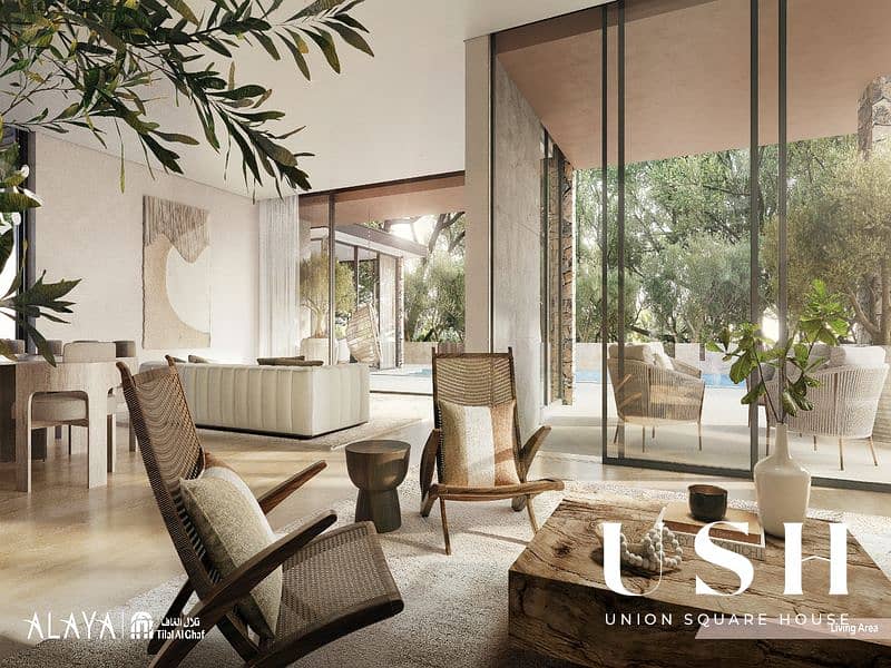 10 Living Area. jpg