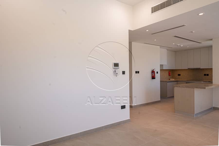 9 ALZ00030-Enhanced-NR. jpg