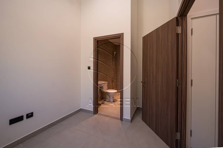 17 ALZ00121-Enhanced-NR-2. jpg