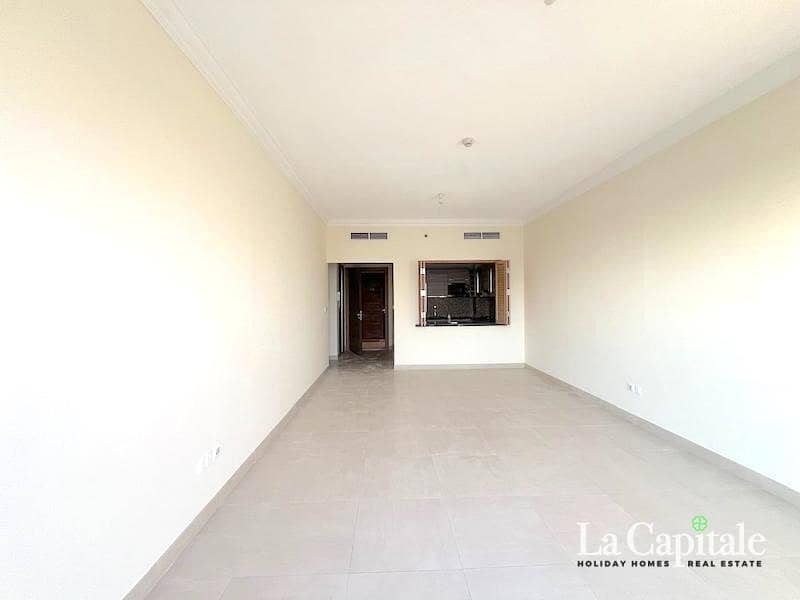 Spacious Layout | Open View | Ready to Move