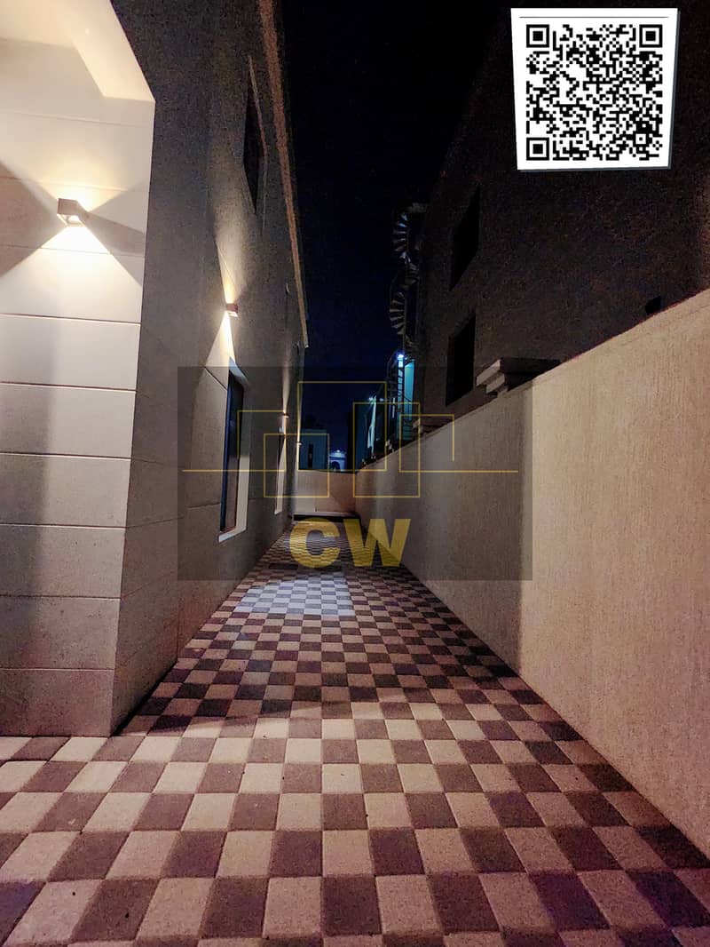 44 WhatsApp Image 2025-06-17 at 12.16. 55 PM. jpeg