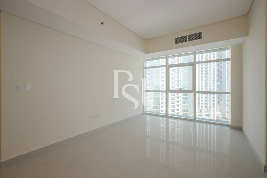 5 Tala-tower-marina-square-al-reem-island-abu-dhabi-living-area (5). jpg