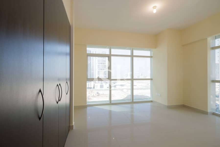 7 Tala-tower-marina-square-al-reem-island-abu-dhabi-bedroom (4). jpg