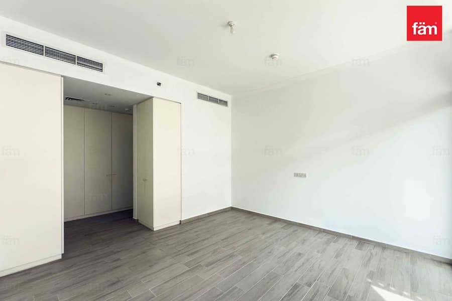 Ellington | Low Rise Building | Prime Location