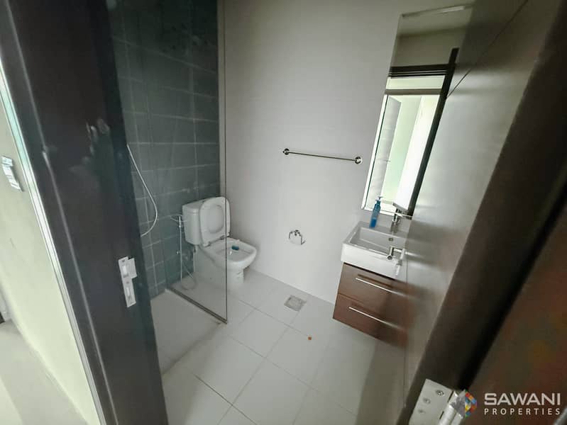 9 5c6aa7d8-1321-42e2-a203-89cc93573745. jpg
