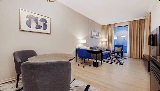 1 Спальня Апартаменты в аренду в Дубай Интернет Сити, Дубай - Front room. JPG