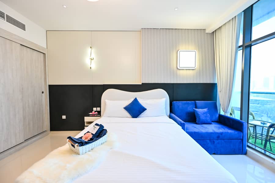 6 Bedroom 5. jpg