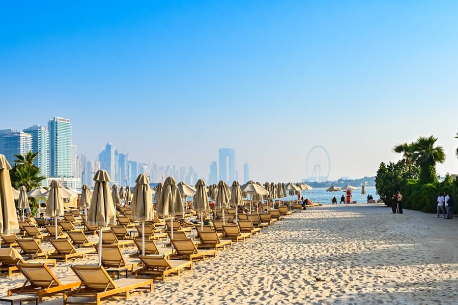 17 Beach 2. jpg