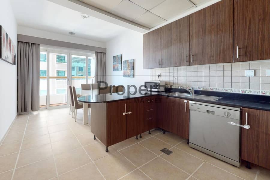 7 U-0451-Dubai-Marina-Elite-Residence-2BR-Kitchen 1. jpg