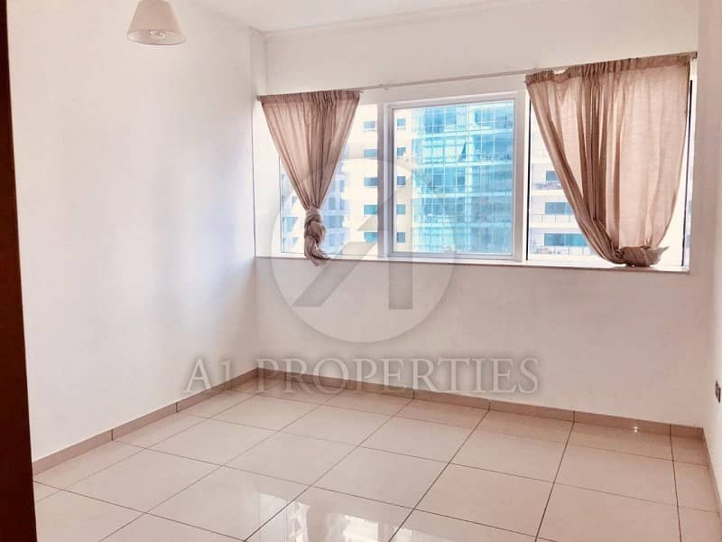 Elegant 2 BR in Marina Pinnacle Sea View