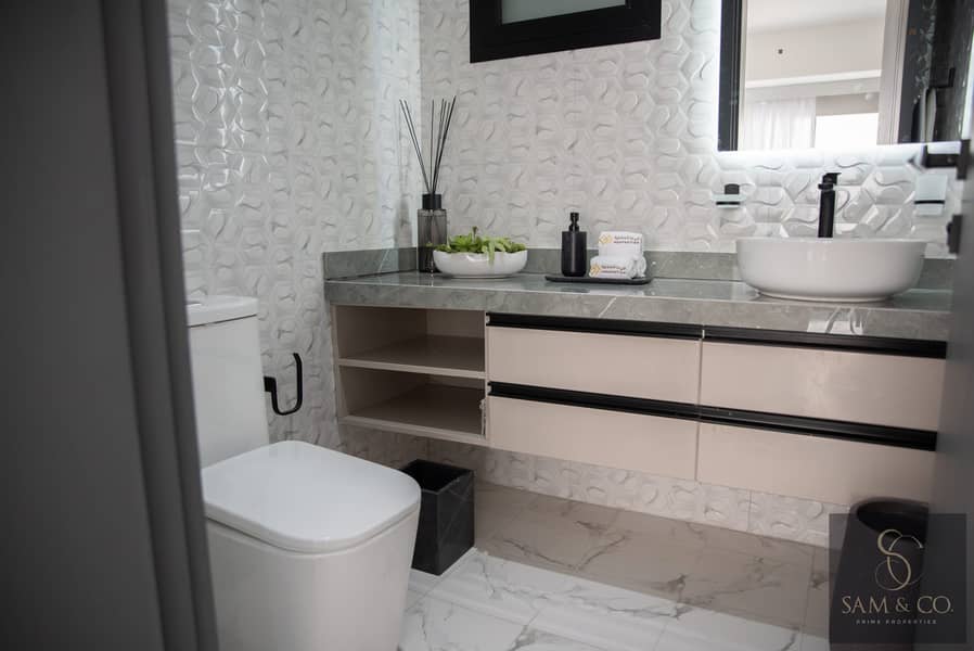 18 501GlamResidence_-43-scaled. jpg