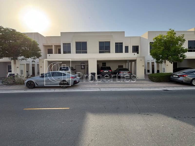 Вилла в Таун Сквер,Хаят Таунхаусы, 3 cпальни, 249999 AED - 11935403 Вилла в Таун Сквер,Хаят Таунхаусы, 3 cпальни, 249999 AED - 11935403