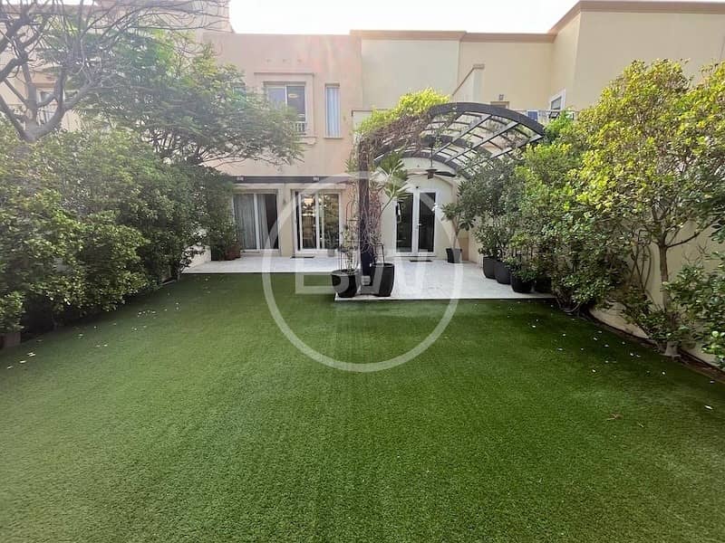 EXCLUSIVE | ORIGINAL CONDITION | CLOSE TO LAKE EXCLUSIVE | ORIGINAL CONDITION | CLOSE TO LAKE