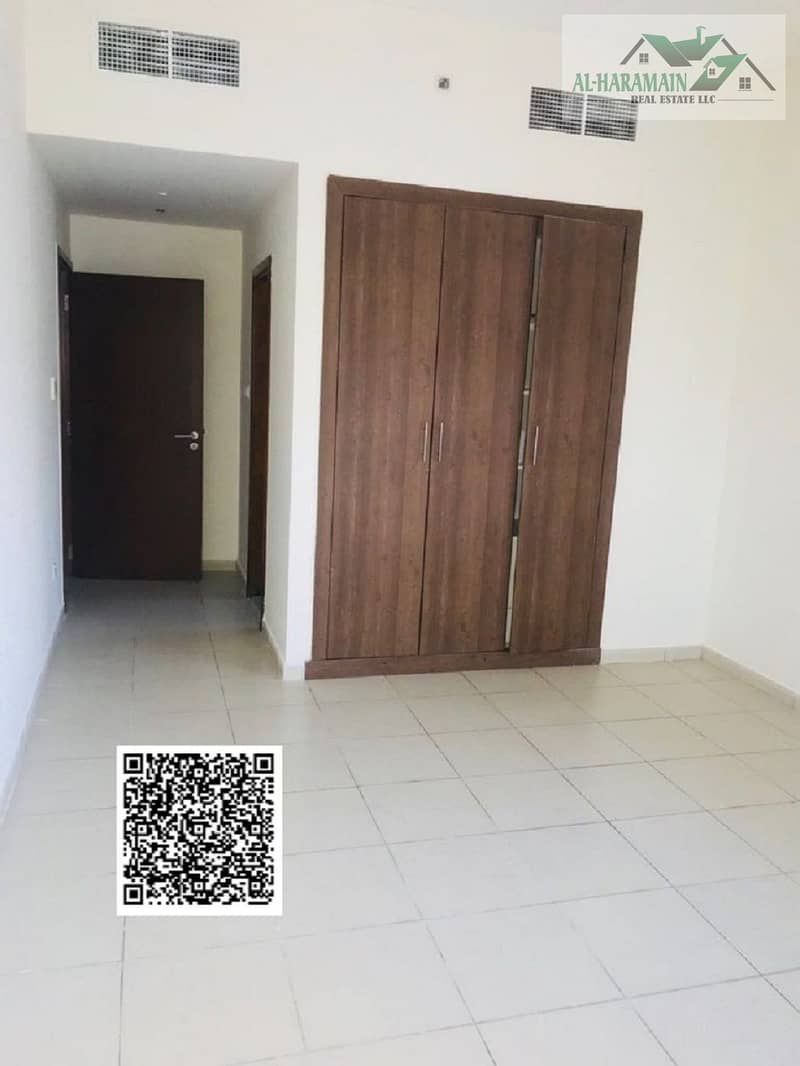 6 Bedroom 1. jpg